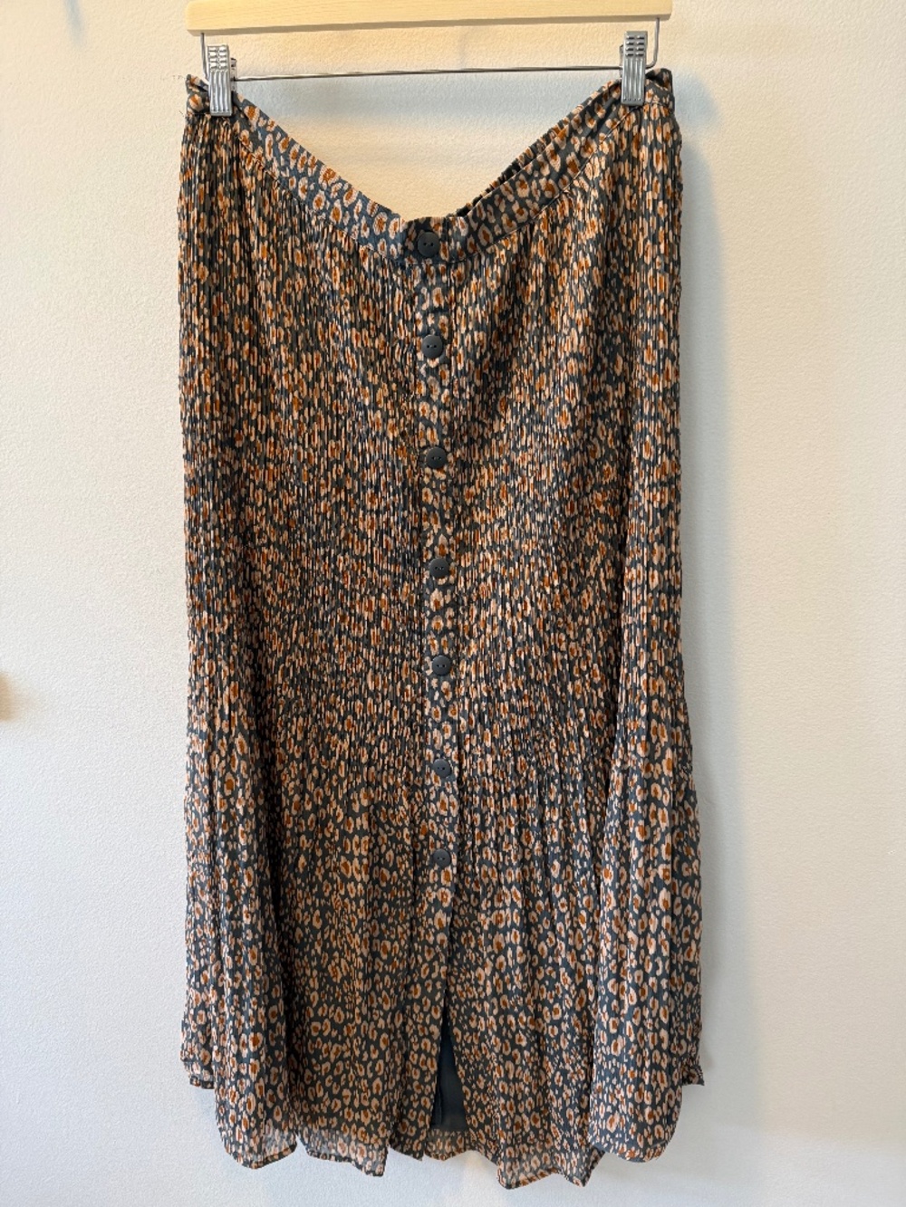 DR 2 Pleated Button up Skirt